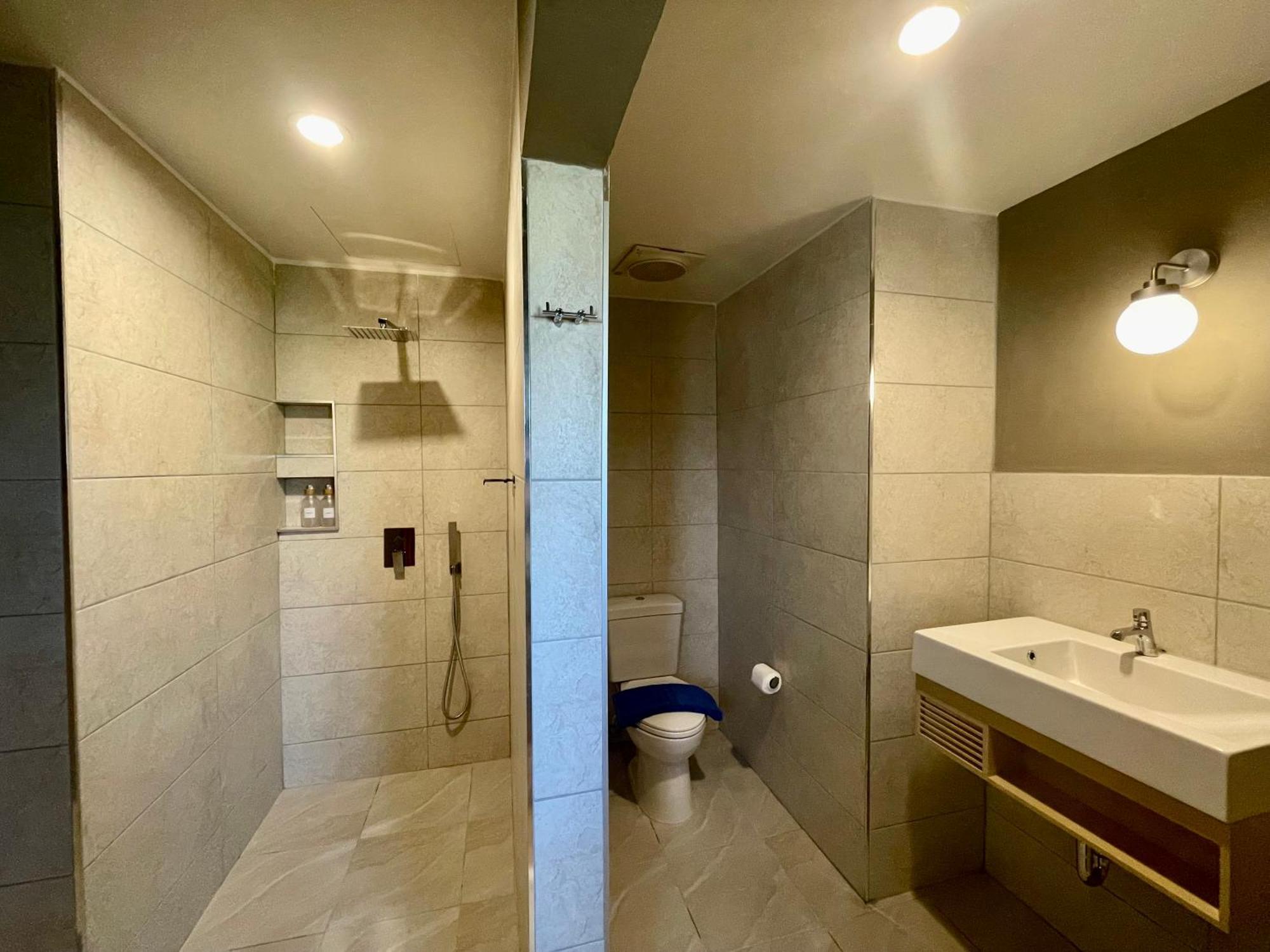 Room Actually Service Apartment Karon Exteriér fotografie
